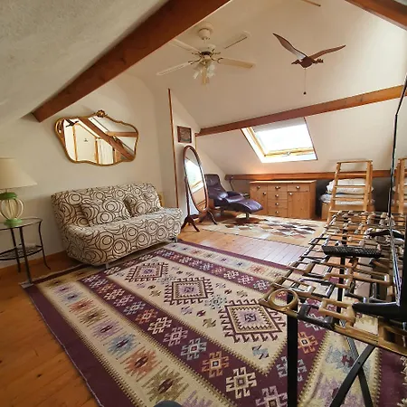 Aloha Chez Kirsten Bed & Breakfast