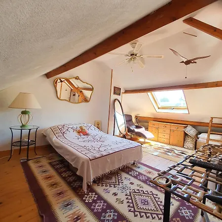 Aloha Chez Kirsten Bed & Breakfast Coutances